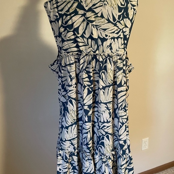 Cupshe Tunic Dress Swim Cover size XL blue and cream tropical print, coastal - Picture 6 of 8